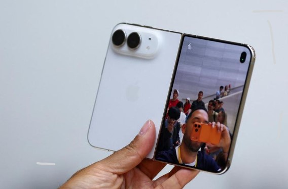 iPhone Duo